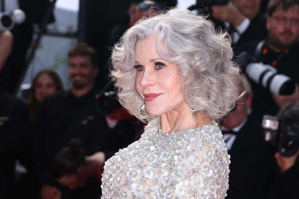 Jane Fonda, apariție spectaculoasă la 87 de ani, pe covorul roșu de la Cannes. GALERIE FOTO - Imaginea 11