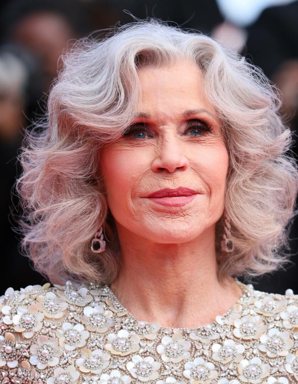Jane Fonda, apariție spectaculoasă la 87 de ani, pe covorul roșu de la Cannes. GALERIE FOTO - Imaginea 21