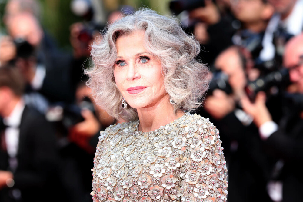 Jane Fonda, apariție spectaculoasă la 87 de ani, pe covorul roșu de la Cannes. GALERIE FOTO - Imaginea 41