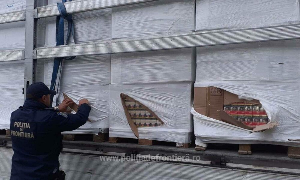 Captură de aproape 1,2 milioane de euro în Giurgiu. Ce se ascundea într-un TIR care transporta paleți. FOTO - Imaginea 3