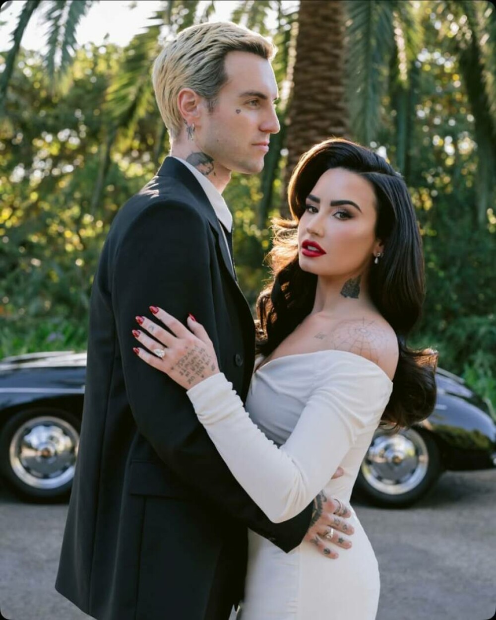 Demi Lovato și partenerul ei, Jutes, s-au căsătorit. Ce rochie a purtat artista. GALERIE FOTO - Imaginea 17