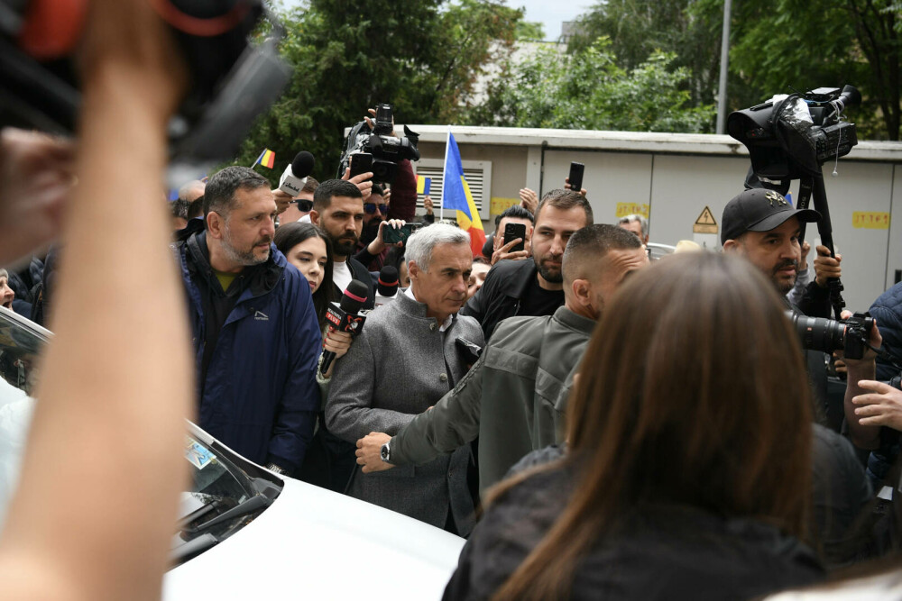 Parchetul General a extins urmărirea penală pentru Călin Georgescu, pentru că ”ar fi dat de înțeles că susține idei fasciste” - Imaginea 5