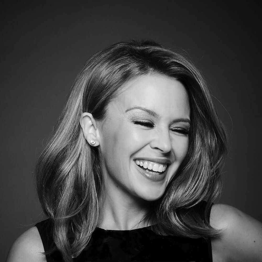 Cântăreaţa şi actriţa Kylie Minogue împlineşte 57 de ani. Cum a devenit un simbol al muzicii pop. GALERIE FOTO - Imaginea 32