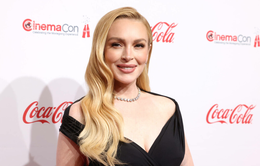 Lindsay Lohan, despre zvonurile operațiilor estetice: „Nici nu știu cum să răspund”. Cum arată acum vedeta. FOTO - Imaginea 25