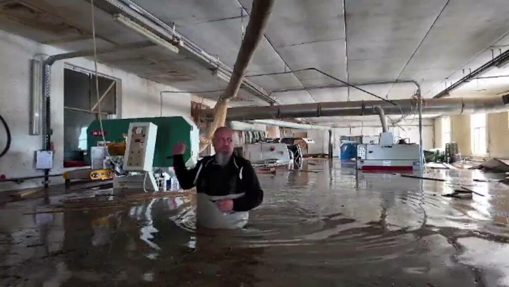 Imagini din dronă cu suprafețe uriașe sub ape, în Covasna. Apa atinge pe alocuri 2 metri. VIDEO - Imaginea 10