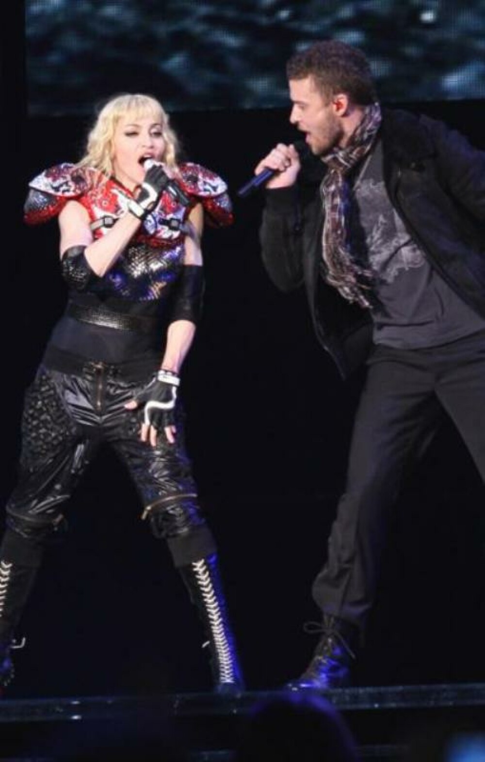 Madonna, Britney si Justin, pe aceeasi scena! - Imaginea 5