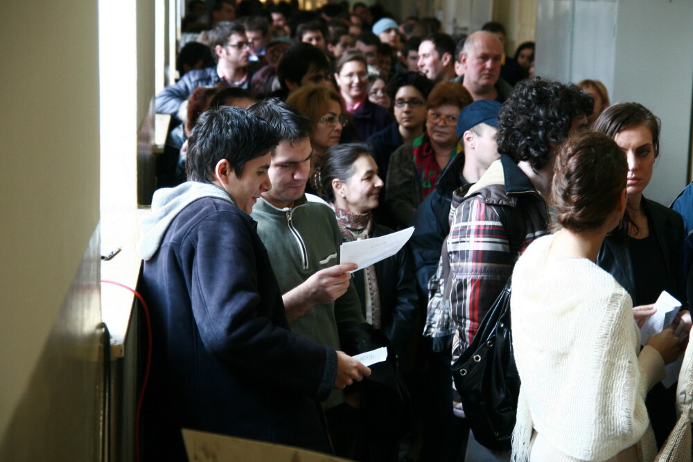 Romanii au votat, din Paris pana-n Banat! SUPER GALERIE FOTO - Imaginea 2