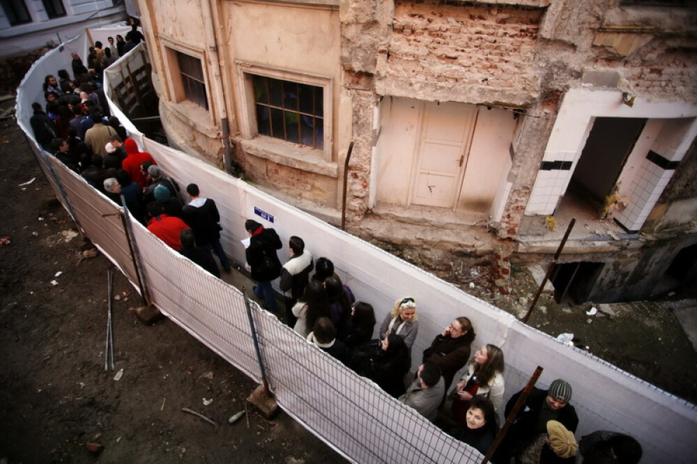 Romanii au votat, din Paris pana-n Banat! SUPER GALERIE FOTO - Imaginea 16