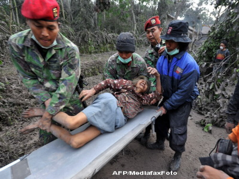 Vulcanul Merapi a erupt din nou: cel putin 54 de morti in Indonezia - Imaginea 1