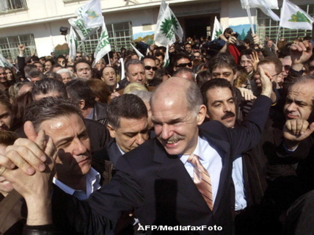 Merkel si Sarkozy pe Titanicul elen. Filozofia lui Papandreou despre Grecia, exprimata in Photoshop - Imaginea 5
