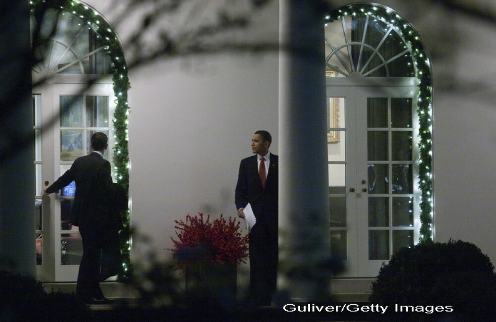 Barack Obama, mandatul singurului presedinte afro-american al SUA, in imagini. GALERIE FOTO - Imaginea 9