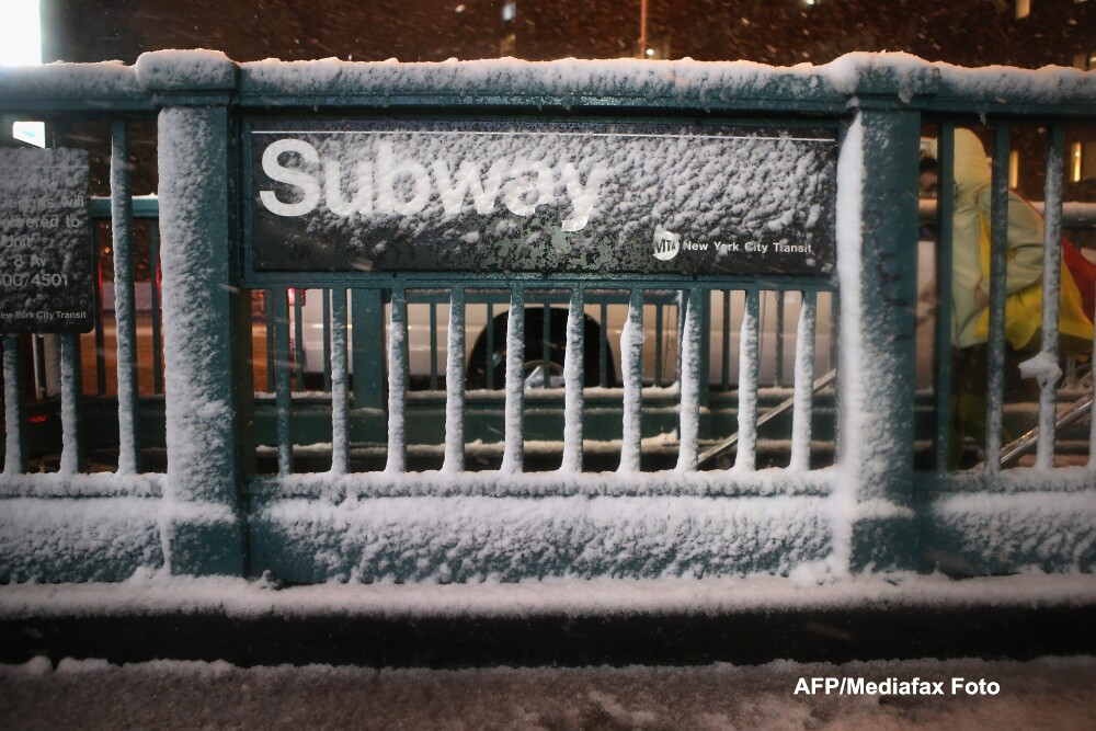 Dupa uraganul Sandy, inca un fenomen extrem loveste New York-ul: furtuna hibernala. Galerie FOTO - Imaginea 1