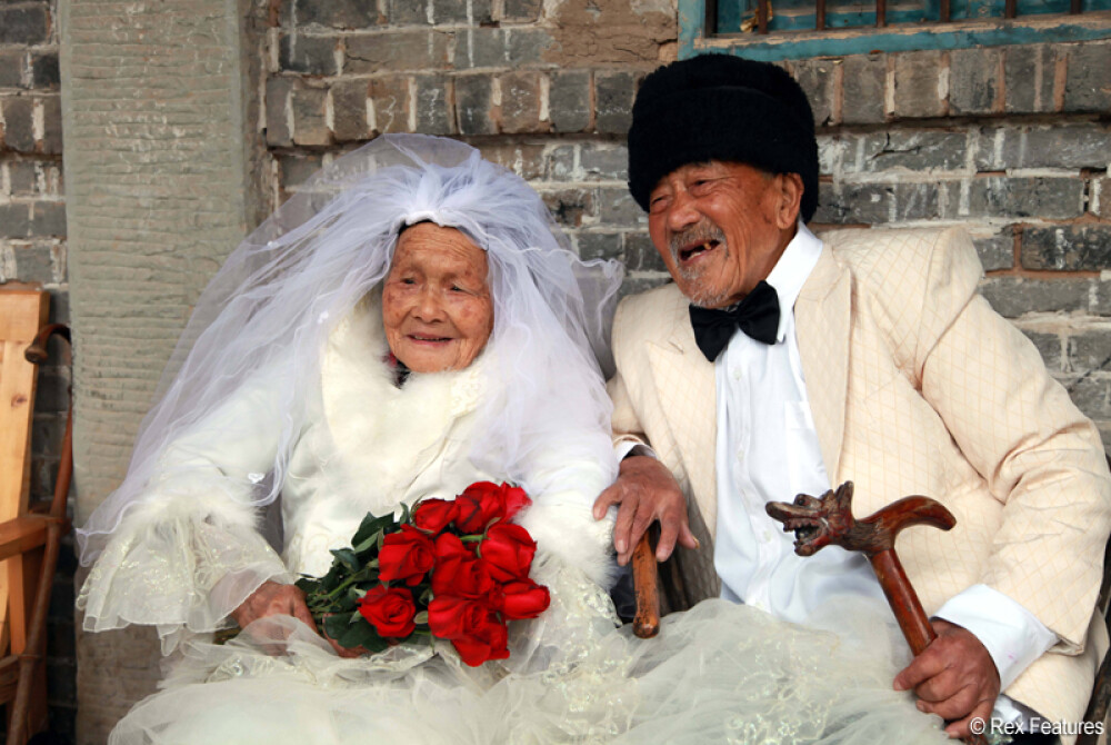 Galerie FOTO. Albumul de nunta realizat dupa 88 de ani de la casatorie. O poveste de dragoste unica - Imaginea 3