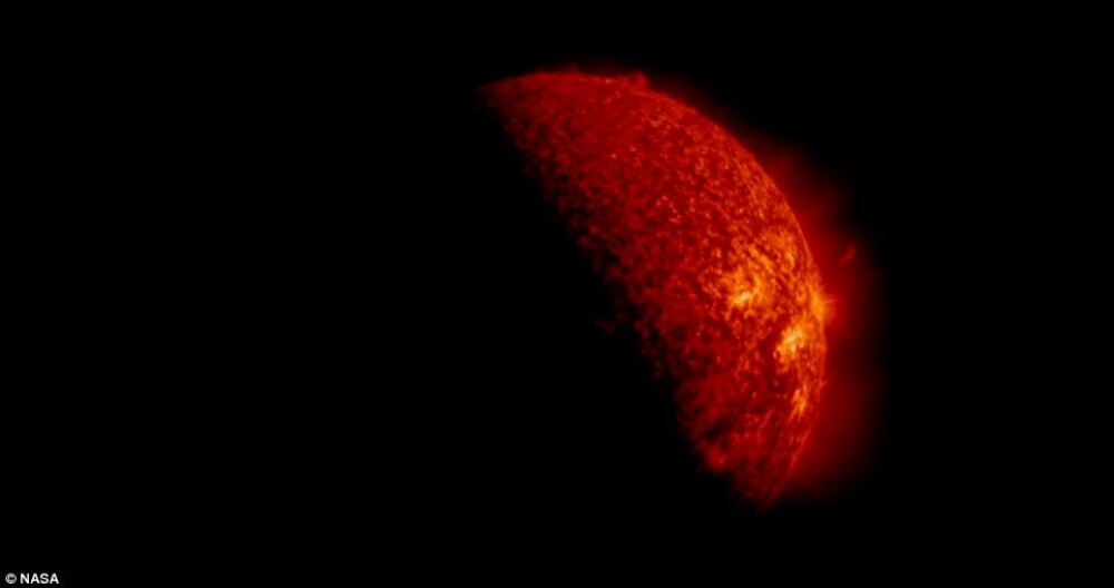 Imagini spectaculoase oferite de NASA. Secundele in care Soarele dispare din fata lor - Imaginea 1