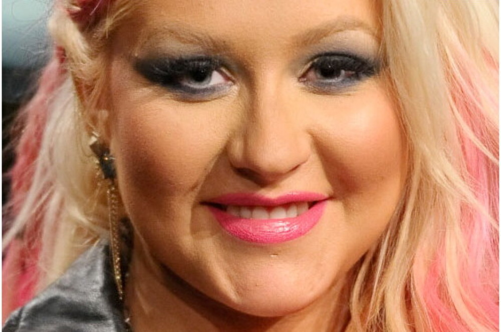Reactia violenta pe care a declansat-o Christina Aguilera cu aceasta poza. Cu ce a fost comparata - Imaginea 3
