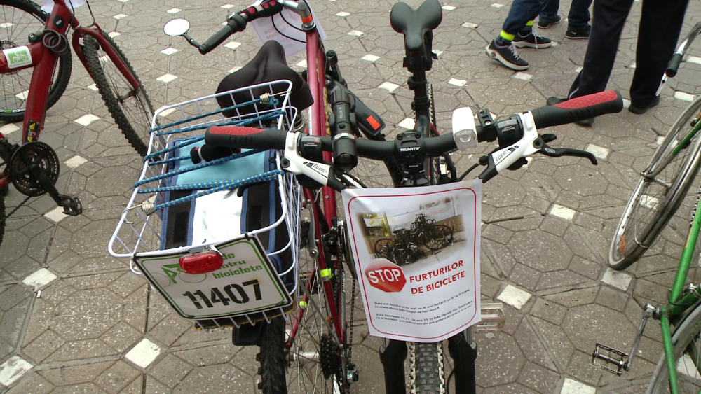 Bikerii din Vestul tarii au protestat la Timisoara impotriva furtului de biciclete. GALERIE FOTO - Imaginea 6