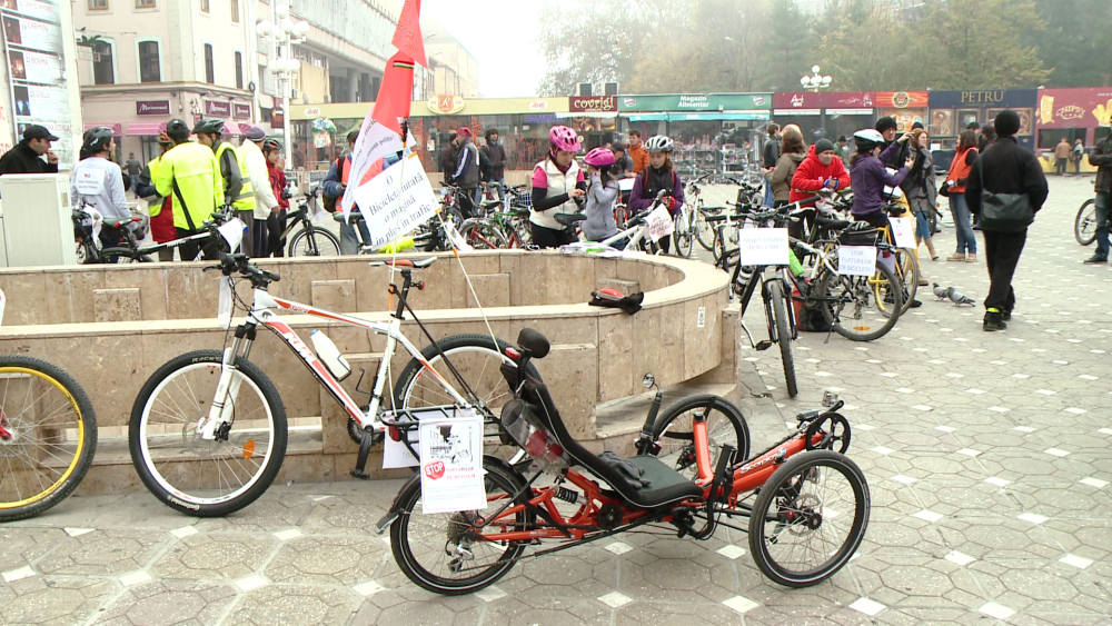 Bikerii din Vestul tarii au protestat la Timisoara impotriva furtului de biciclete. GALERIE FOTO - Imaginea 10
