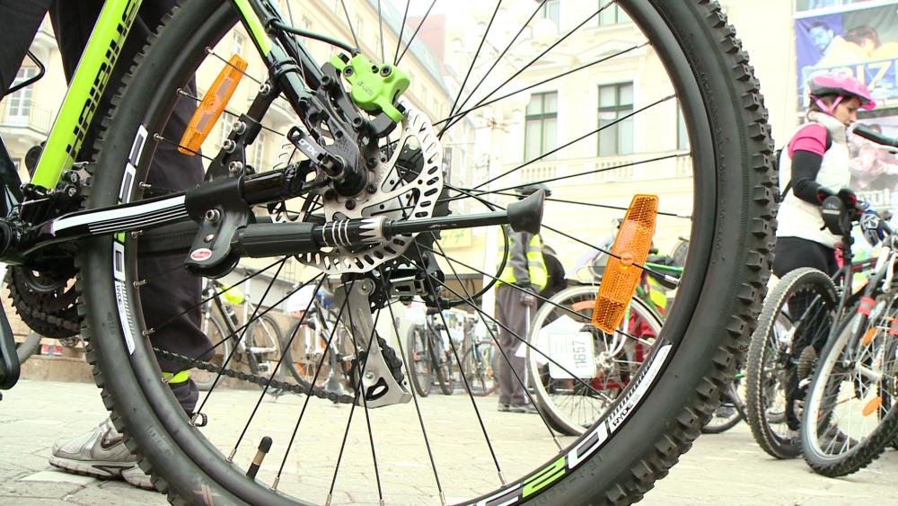 Bikerii din Vestul tarii au protestat la Timisoara impotriva furtului de biciclete. GALERIE FOTO - Imaginea 11