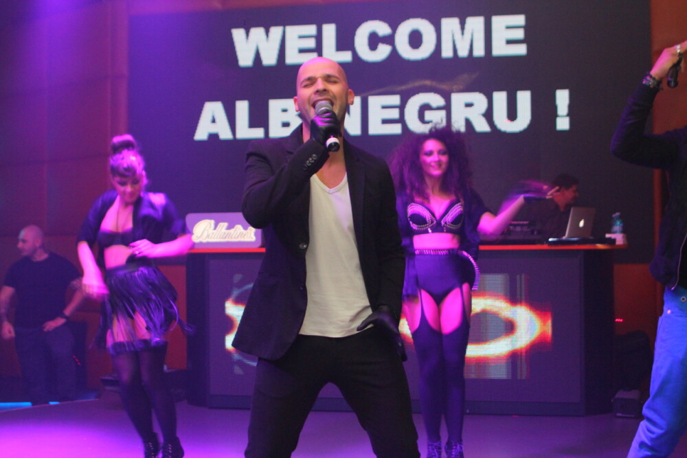 Trupa Alb-Negru a sustinut aseara un super concert, la Timisoara. Vezi GALERIE FOTO de la eveniment - Imaginea 3