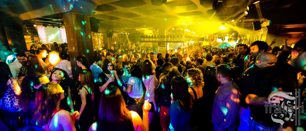 Atmosfera incendiara intr-un club din Timisoara, cu DJ JSebK. Vezi GALERIE FOTO de la eveniment - Imaginea 4