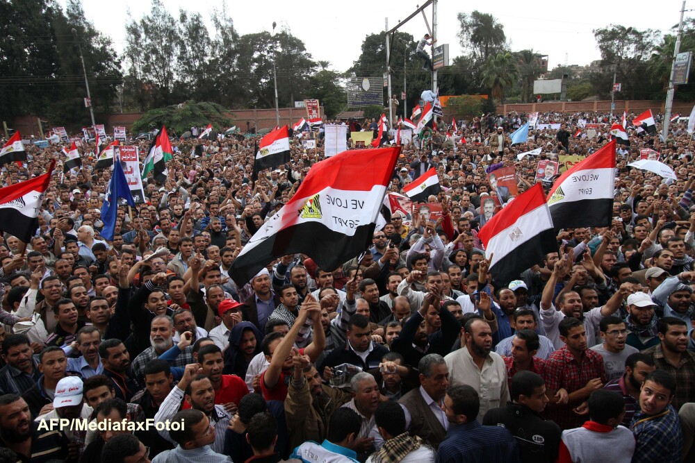 Manifestatii de amploare in Egipt impotriva presedintelui Mohamed Morsi - Imaginea 3