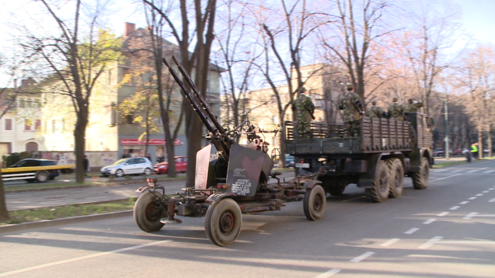 Dupa capitala, Timisoara este orasul care va organiza cea mai mare parada militara de 1 Decembrie - Imaginea 10