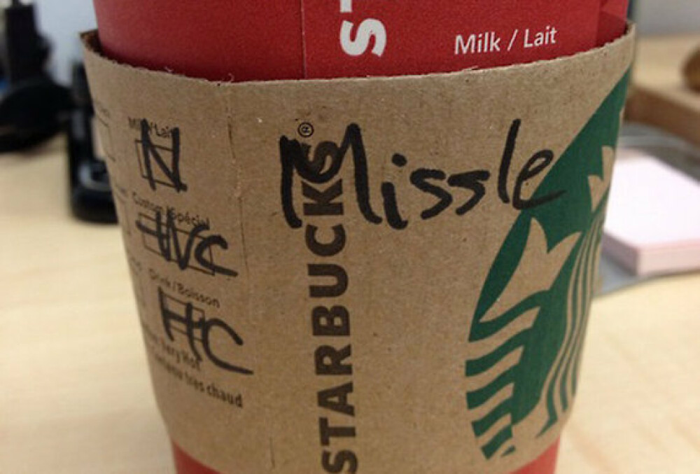 Topul celor mai haioase nume scrise gresit pe paharele de la Starbucks - Imaginea 7