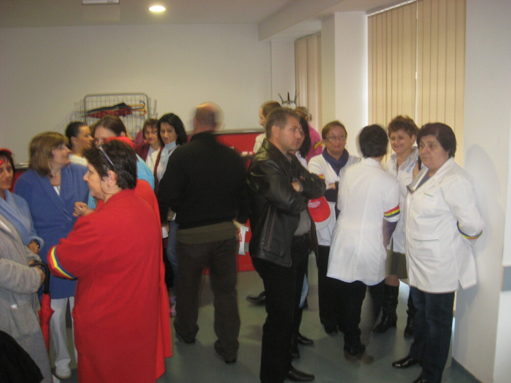 Spitalul Judetean Arad a ramas fara fonduri de functionare si pentru salarii. Angajatii au protestat - Imaginea 3