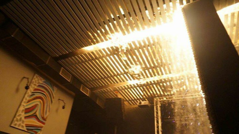 Incendiul din Colectiv, 10 ani. Imagini greu de privit, cele mai dureroase momente. Tragedia care a scos România în stradă - Imaginea 27