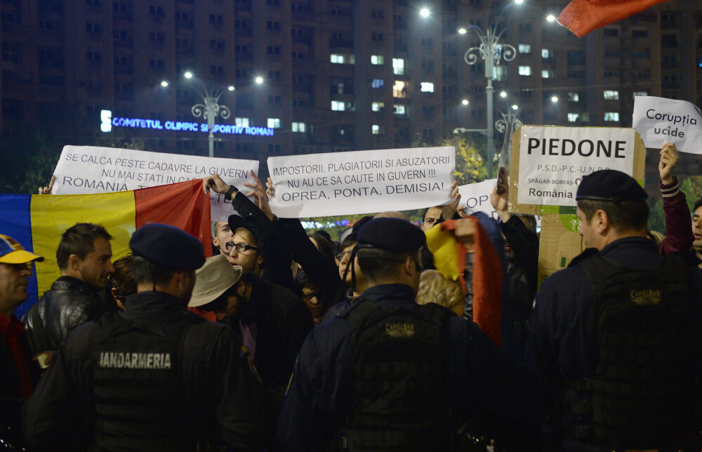 România, la 10 ani de la Colectiv. „Strada” care a cerut o altă clasă politică pare că a uitat idealul sau e anulată prin vot - Imaginea 7