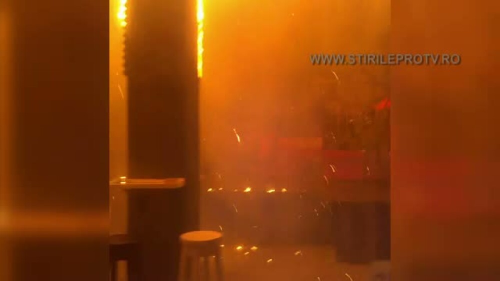 Incendiul din Colectiv, 10 ani. Imagini greu de privit, cele mai dureroase momente. Tragedia care a scos România în stradă - Imaginea 54