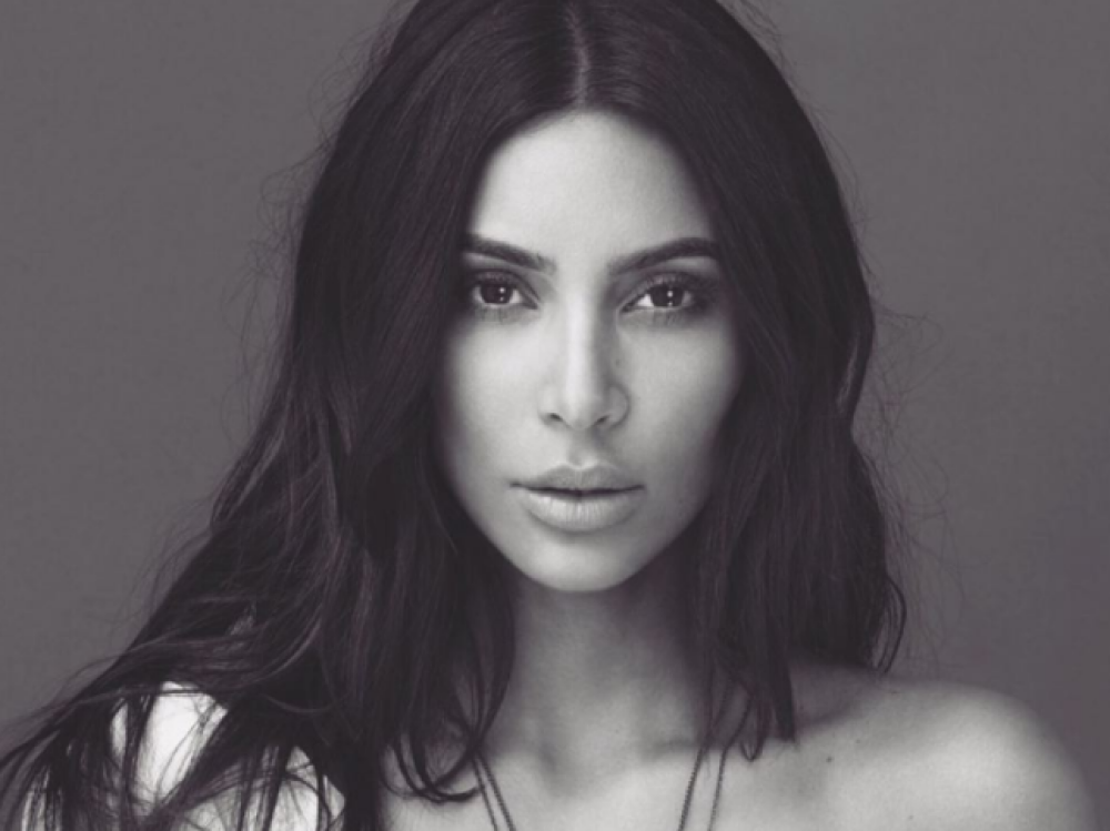 Kim Kardashian a dezvăluit că o boală gravă îi afectează chipul. GALERIE FOTO - Imaginea 5