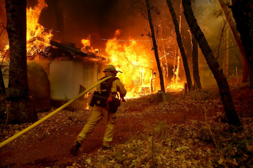 Orașul Paradise înainte și după incendiul 