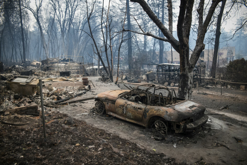 Orașul Paradise înainte și după incendiul 