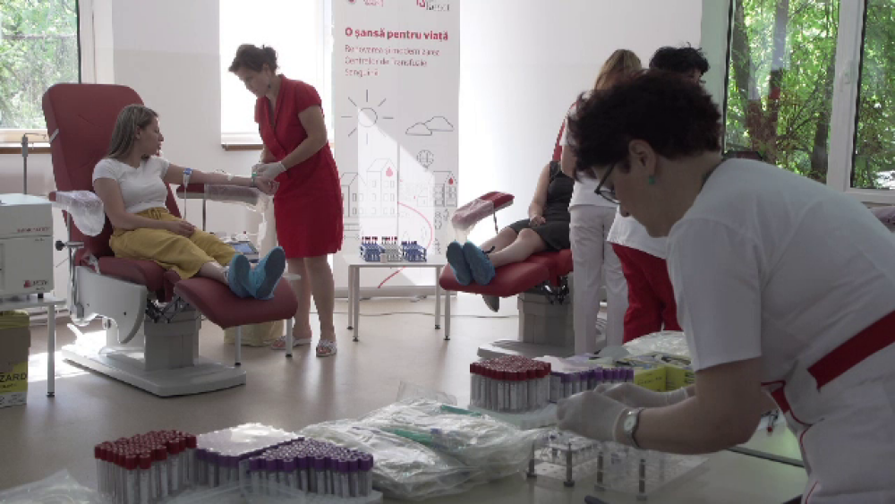 Medicii de la Spitalul Fundeni au donat sânge pentru pacienții lor - Imaginea 3