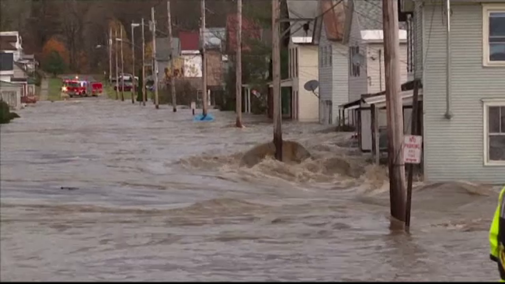New York-ul, sub ape din cauza inundațiilor. Autoritățile sunt în stare de urgență - Imaginea 1