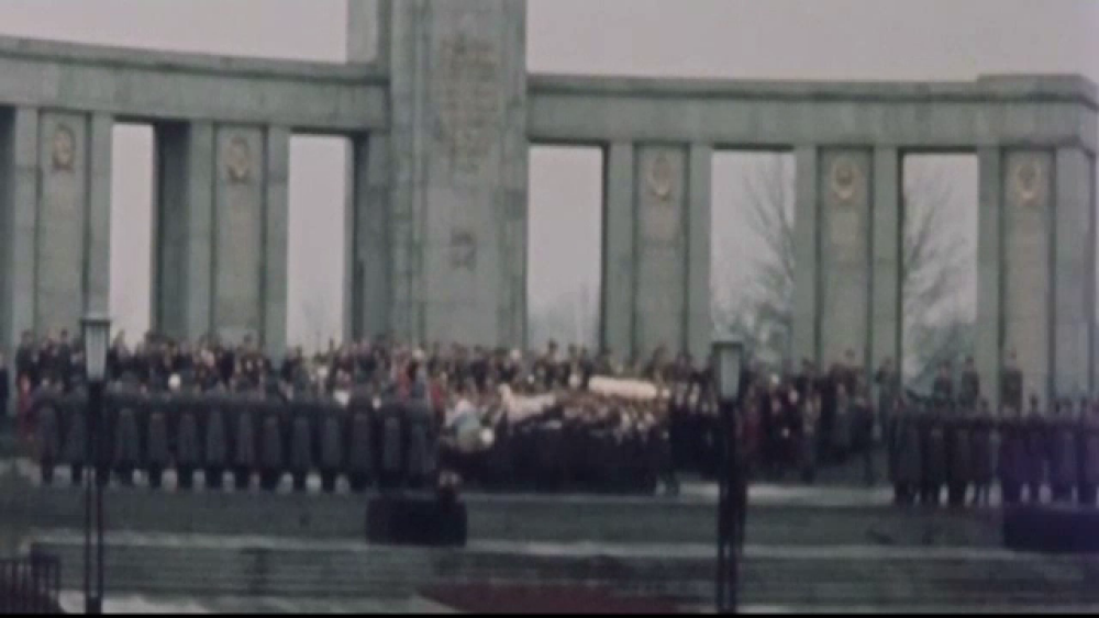 Eveniment special în Germania. Cum comemorează nemții căderea zidului Berlinului - Imaginea 2