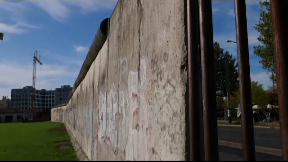 Eveniment special în Germania. Cum comemorează nemții căderea zidului Berlinului - Imaginea 3