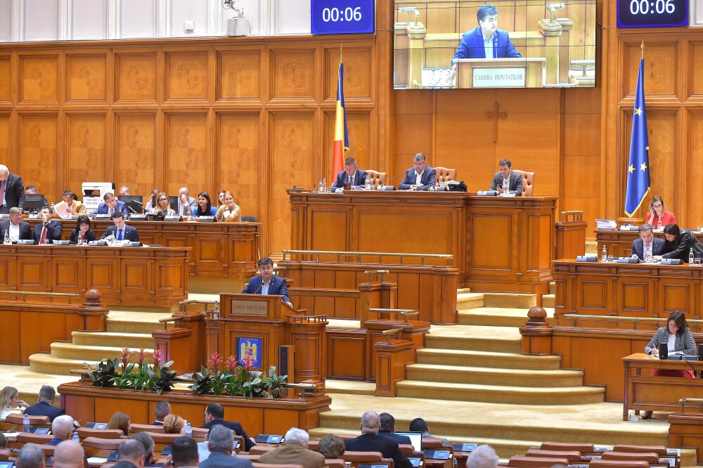 Victorie pentru Orban. Guvernul PNL a fost învestit în Parlament, Dăncilă pleacă - Imaginea 1