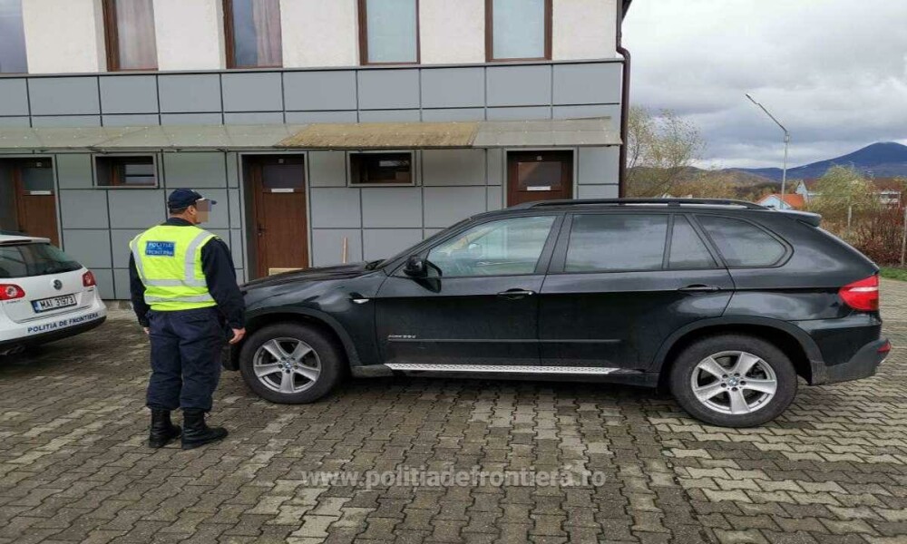 Un român a vrut să intre în țară cu o mașină de lux. Ce a pățit la graniță - Imaginea 2