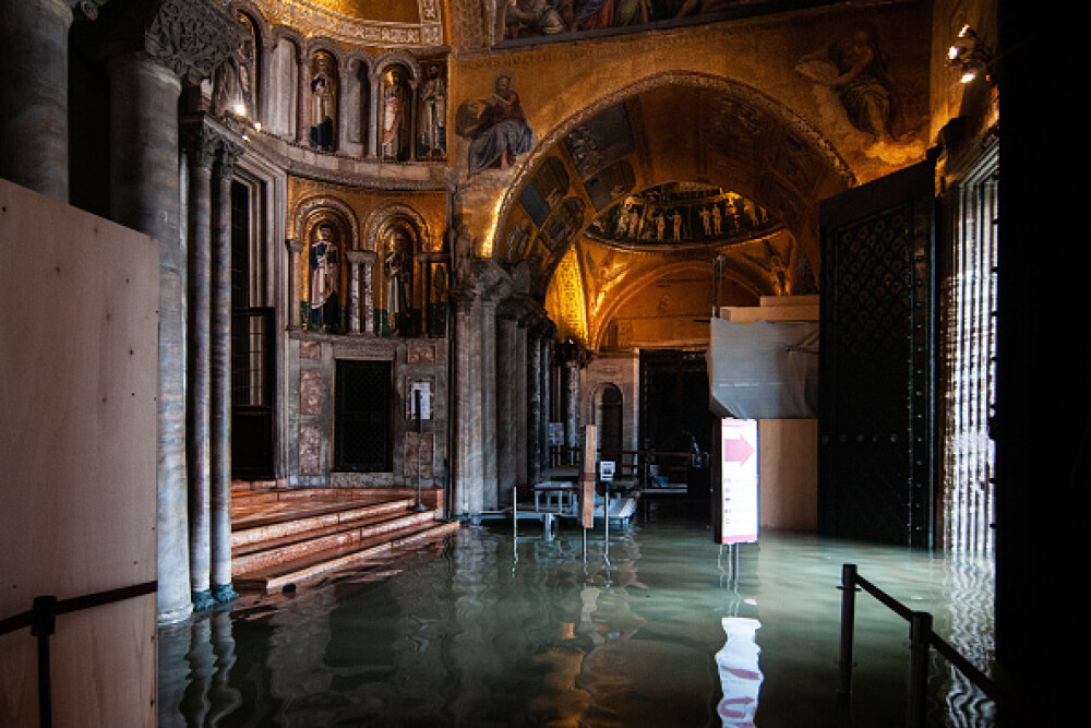 Inundații în Veneția, cele mai grave din ultimii 50 de ani. Două persoane au murit - Imaginea 8
