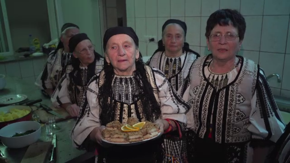 Chefi-bucătari veniți din toată lumea, impresionați de bucatele tradiționale de la Sibiu - Imaginea 3
