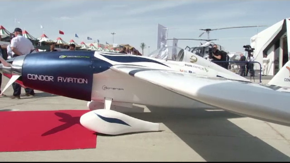 Cele mai noi inovații în materie de avioane, prezentate la Salonul Aviatic de la Dubai - Imaginea 1