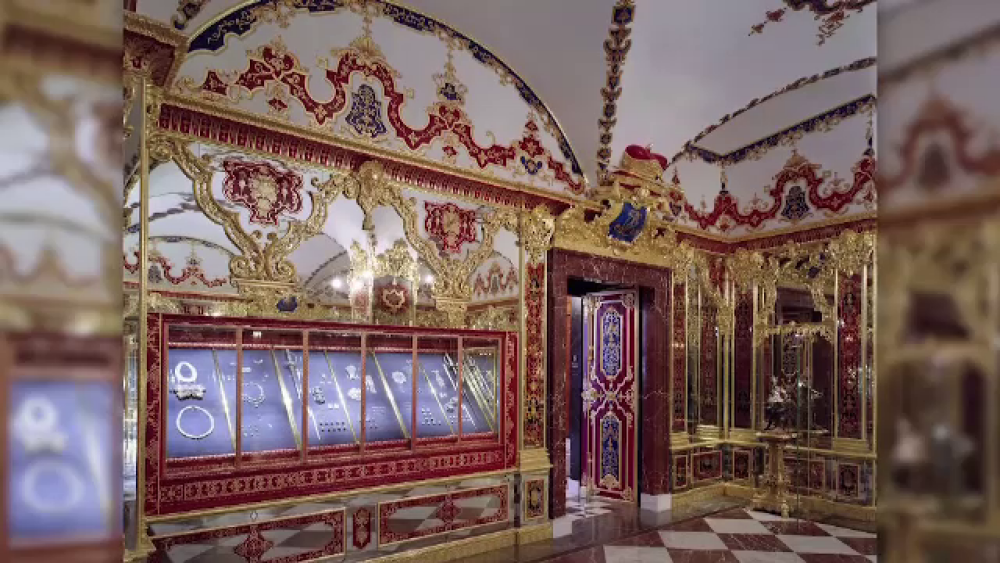 „Muzeul comorilor” din Germania, jefuit ca în filme. Cum s-a realizat spargerea - Imaginea 3