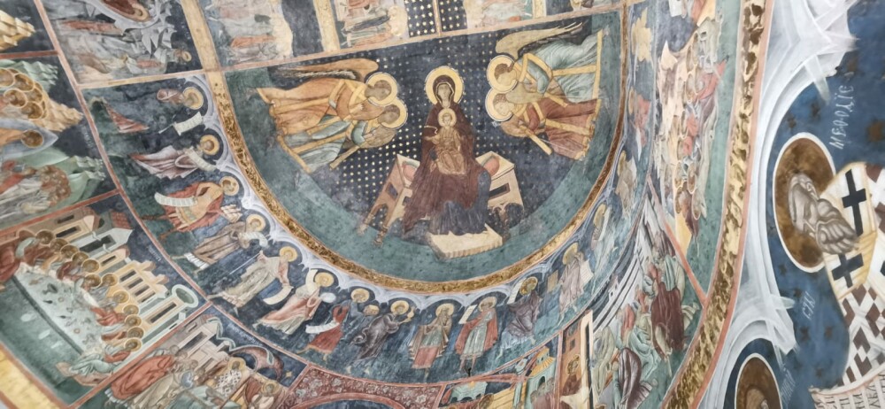 Lucrările de restaurare a picturilor murale a Bisericii ”Sfântul Nicolae” au fost finalizate - Imaginea 1