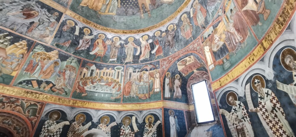Lucrările de restaurare a picturilor murale a Bisericii ”Sfântul Nicolae” au fost finalizate - Imaginea 3