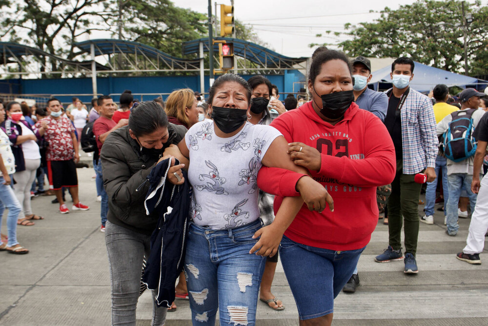 Cel puţin 58 de morţi într-o închisoare din Ecuador, în urma înfruntărilor între bande - Imaginea 4