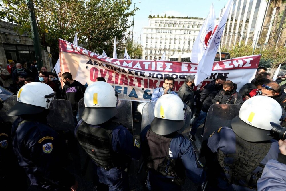 GALERIE FOTO Protest inedit în Grecia. Patronii și-au închis restaurantele după adoptarea noilor măsuri anti-Covid - Imaginea 2