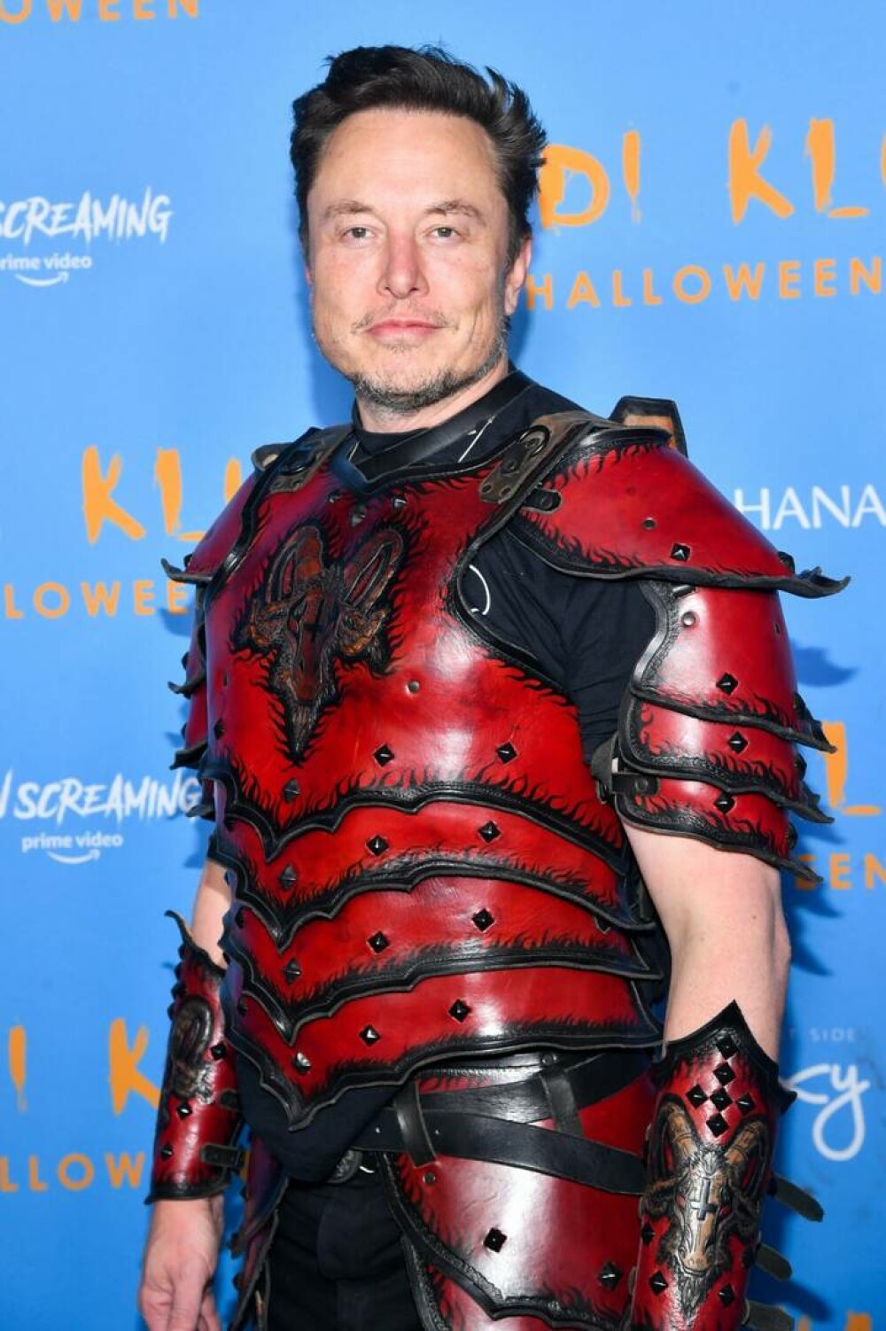 Elon Musk a publicat prima fotografie de la petrecerea de Halloween. Unde a fost, de fapt, miliardarul GALERIE FOTO - Imaginea 14