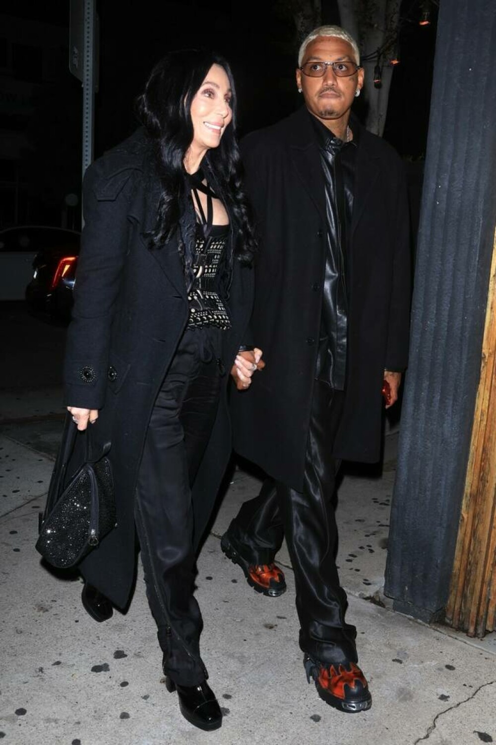 Cher este îndrăgostită din nou. Cine este iubitul în vârstă de 36 de ani GALERIE FOTO - Imaginea 17